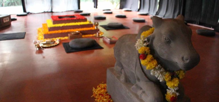 havan-temple-interior-
